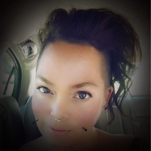 Meet your Posher, Annie - Picture 1 of 1